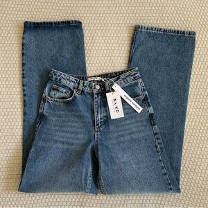 NWT NA-KD Mid Waist Straight Loose Jeans